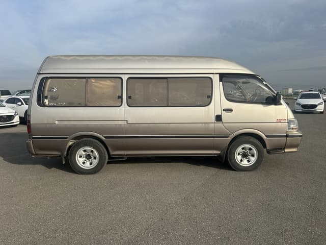 1996 Toyota HiAce JDM car for sale — photo 4 of 25
