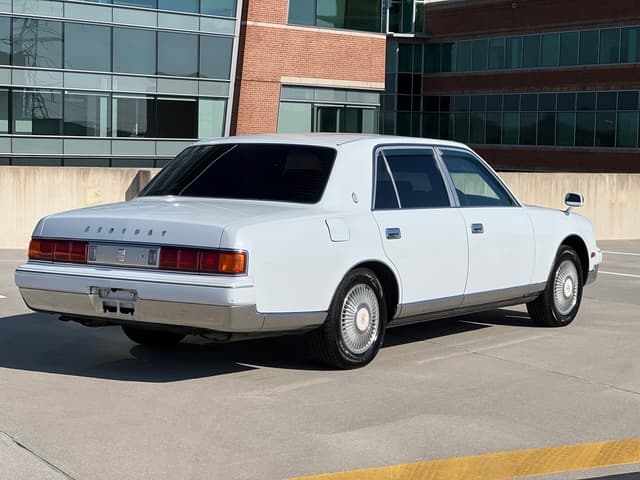 1999 Toyota Century JDM car for sale — photo 4 of 25