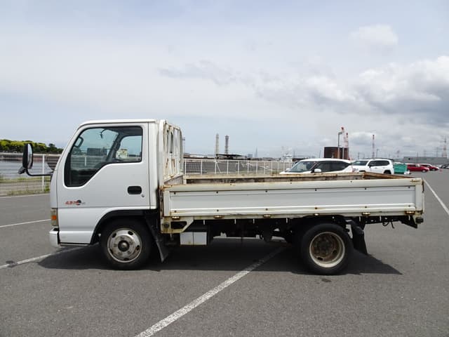 2003 Isuzu Elf JDM car for sale — photo 2 of 25
