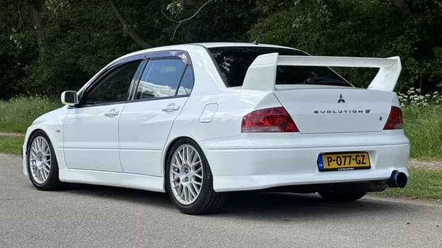 2001 Mitsubishi Lancer Evolution JDM car for sale — photo 5 of 24