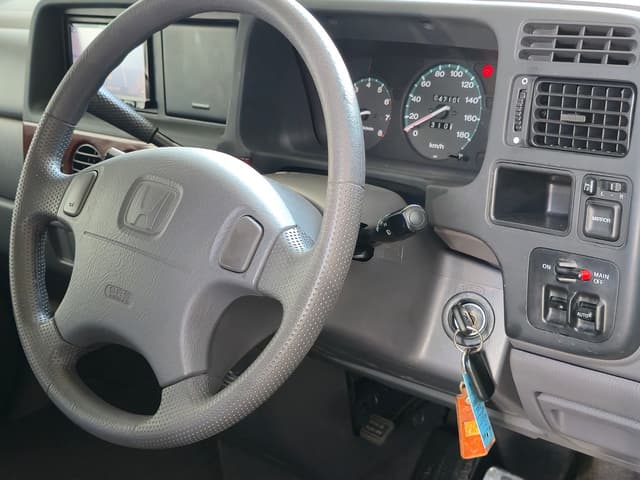 2000 Honda Stepwagon JDM car for sale — photo 19 of 25