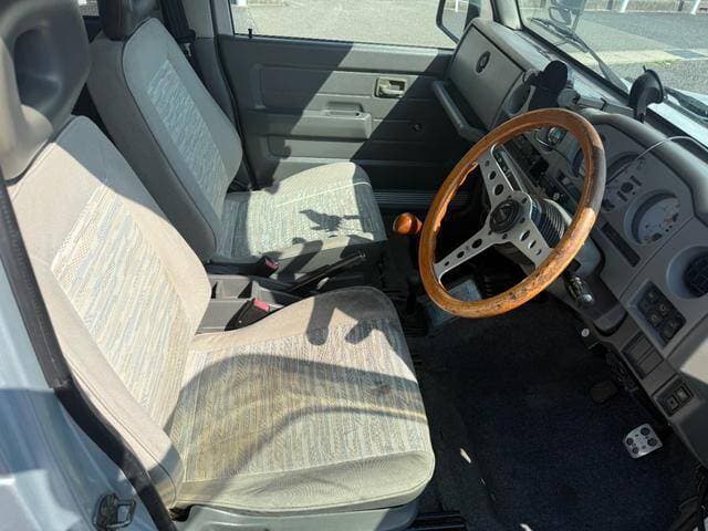 1997 Suzuki Jimny JDM car for sale — photo 13 of 20