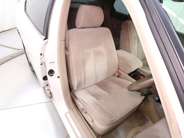 1997 Toyota Celsior JDM car for sale — photo 18 of 25