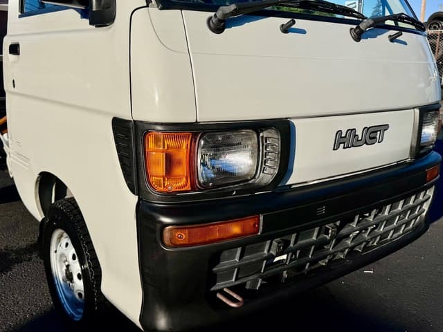 1997 Daihatsu Hijet JDM car for sale — photo 15 of 25