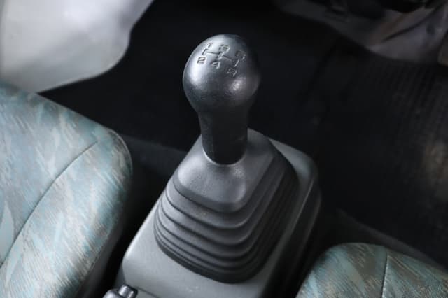 1999 Suzuki Carry JDM car for sale — photo 11 of 25