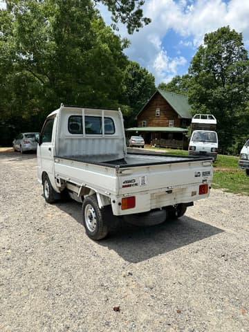 2001 Daihatsu Hijet JDM car for sale — photo 12 of 24