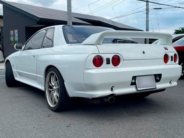 1993 Nissan Skyline JDM car for sale — photo 2 of 20