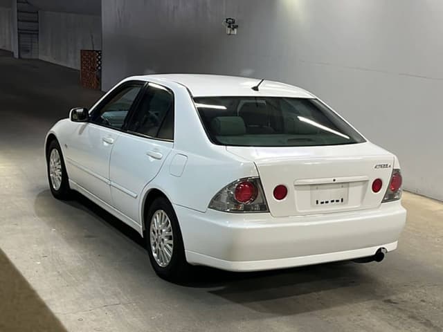 2003 Toyota Altezza JDM car for sale — photo 5 of 5