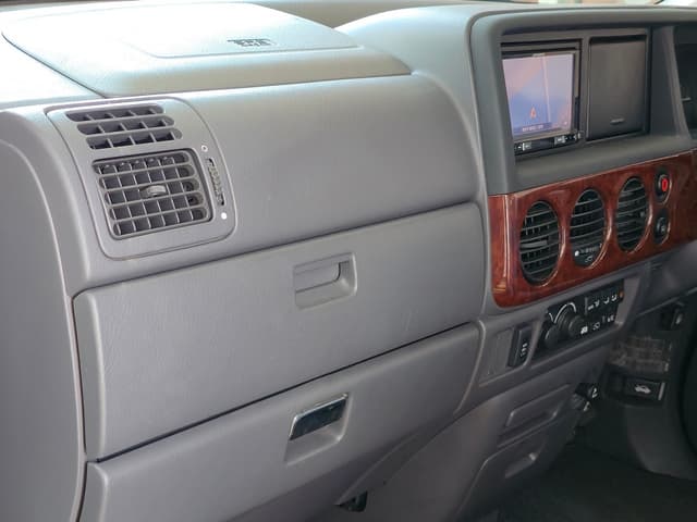 2000 Honda Stepwagon JDM car for sale — photo 21 of 25