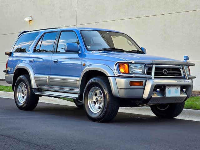 1996 Toyota Hilux Surf JDM car for sale — photo 22 of 25
