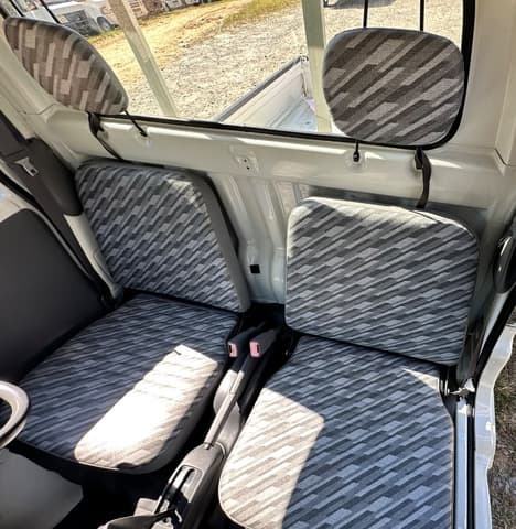 2001 Daihatsu Hijet JDM car for sale — photo 10 of 18