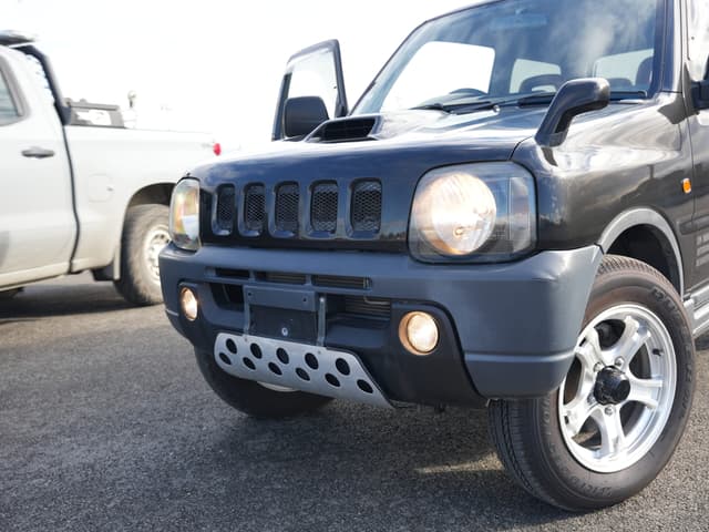 1999 Suzuki Jimny JDM car for sale — photo 18 of 19
