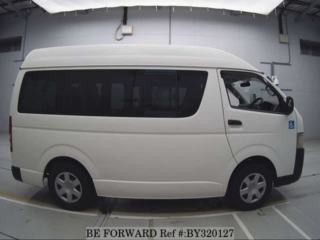 2008 Toyota HiAce JDM car for sale — photo 4 of 8