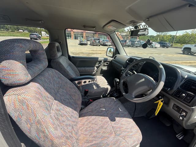 1999 Suzuki Jimny JDM car for sale — photo 9 of 11