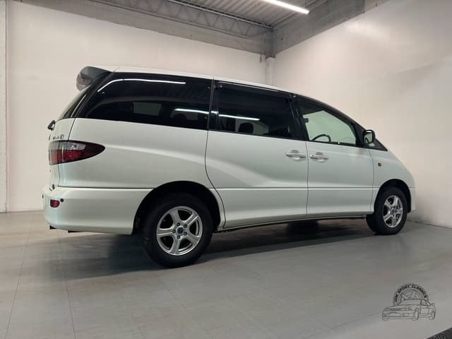 2001 Toyota Estima JDM car for sale — photo 21 of 25