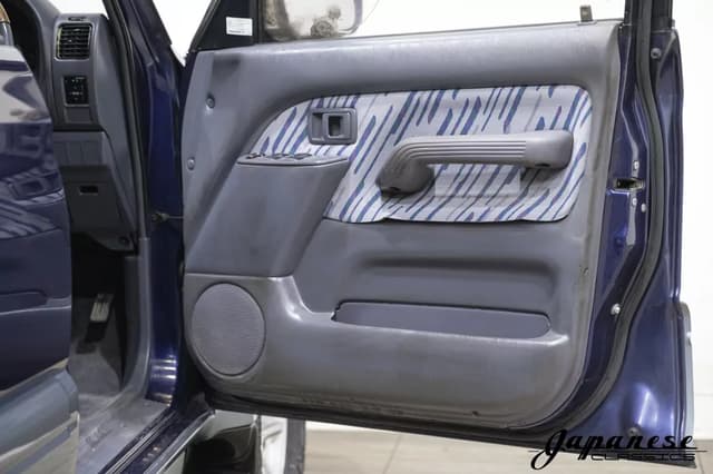 1996 Toyota Land Cruiser JDM car for sale — photo 17 of 25