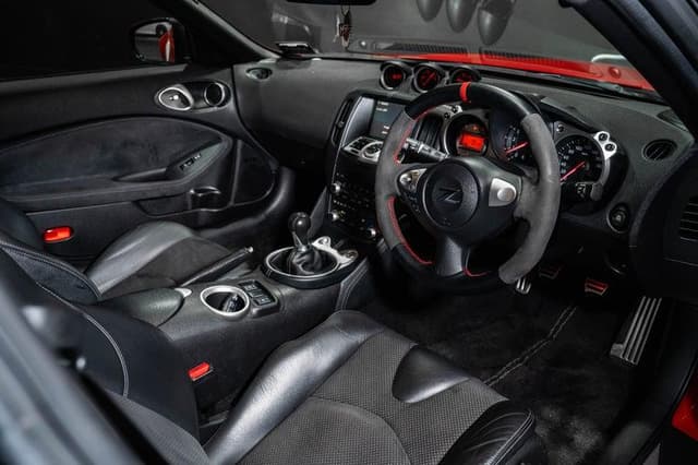 2009 Nissan Fairlady Z JDM car for sale — photo 17 of 19