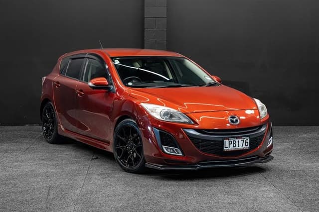 2010 Mazda Axela JDM car for sale — photo 8 of 14