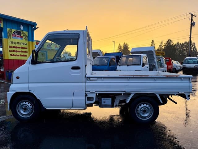 2000 Mitsubishi Minicab JDM car for sale — photo 5 of 25