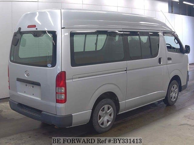 2010 Toyota HiAce JDM car for sale — photo 2 of 6