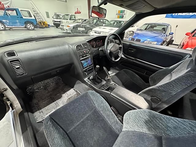 1996 Nissan Skyline JDM car for sale — photo 17 of 25