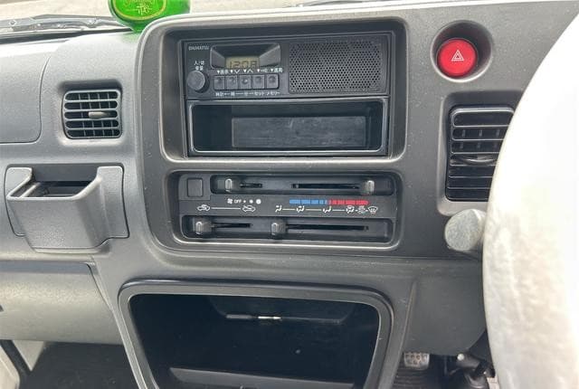 2008 Daihatsu Hijet JDM car for sale — photo 11 of 16