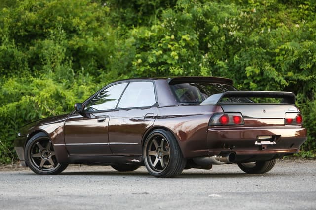 1991 Nissan Skyline JDM car for sale — photo 2 of 25