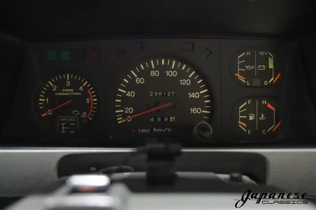 1993 Toyota Land Cruiser JDM car for sale — photo 15 of 25