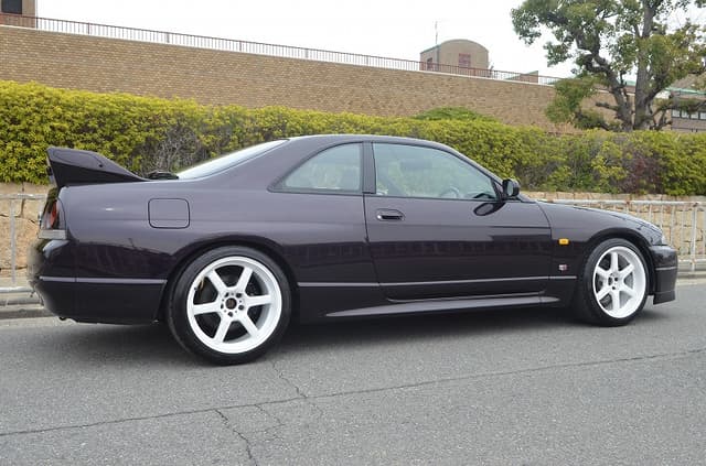 1996 Nissan Skyline JDM car for sale — photo 6 of 11