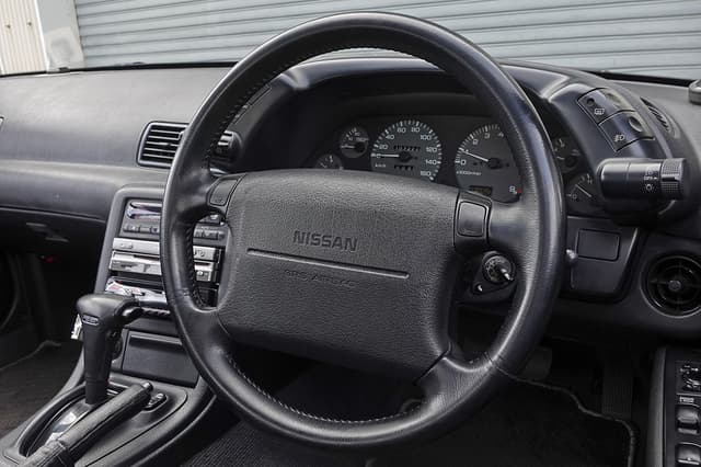1992 Nissan Skyline JDM car for sale — photo 23 of 25