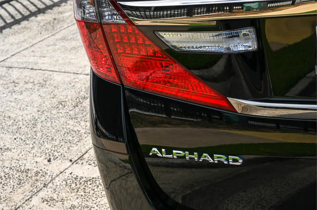 2012 Toyota Alphard JDM car for sale — photo 8 of 25