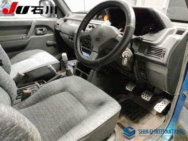 1993 Mitsubishi Pajero JDM car for sale — photo 3 of 7
