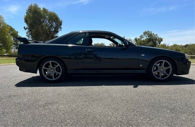 1999 Nissan Skyline JDM car for sale — photo 8 of 12