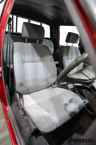 1990 Toyota Hilux JDM car for sale — photo 15 of 25