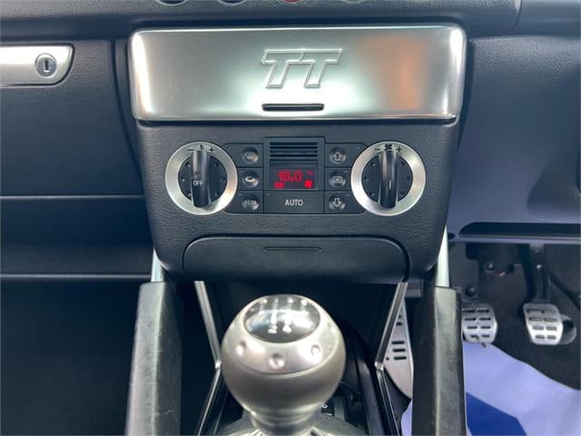 2000 Audi Tt JDM car for sale — photo 17 of 19