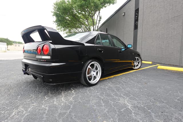 1998 Nissan Skyline JDM car for sale — photo 4 of 15