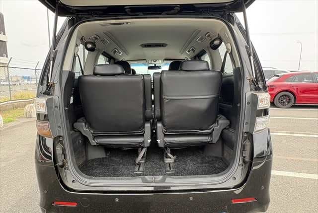 2008 Toyota Vellfire JDM car for sale — photo 20 of 25