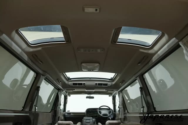 1997 Toyota HiAce JDM car for sale — photo 21 of 25