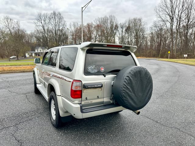 1998 Toyota Hilux Surf JDM car for sale — photo 7 of 10