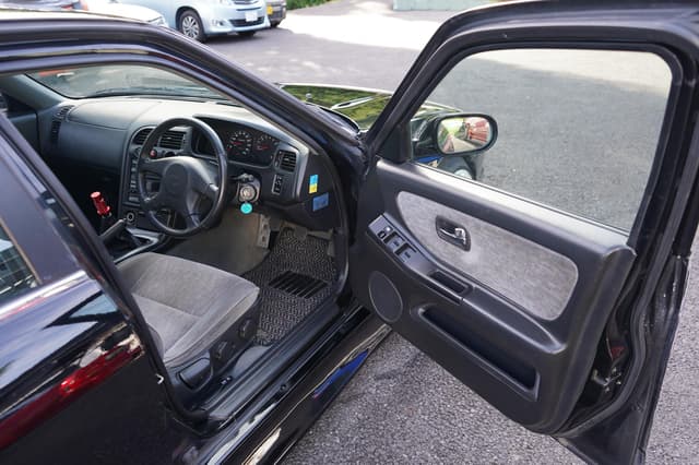 1996 Nissan Skyline JDM car for sale — photo 12 of 25