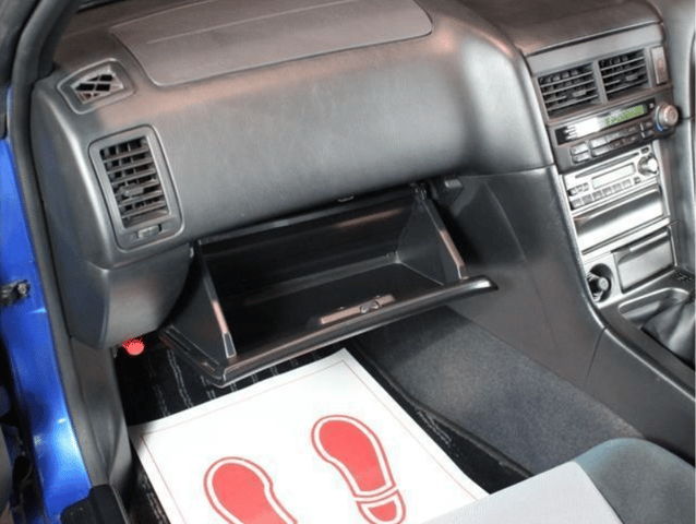 2001 Nissan Skyline JDM car for sale — photo 10 of 21