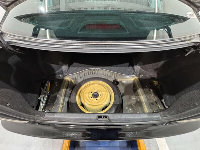 2000 Toyota Altezza JDM car for sale — photo 23 of 25