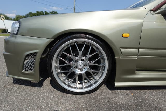 1998 Nissan Stagea JDM car for sale — photo 13 of 20