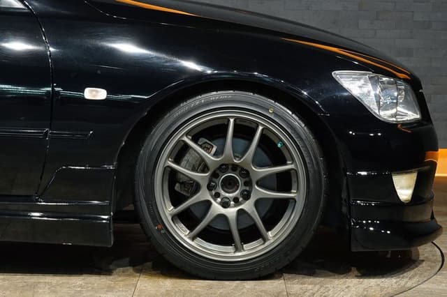 2002 Toyota Altezza JDM car for sale — photo 21 of 25