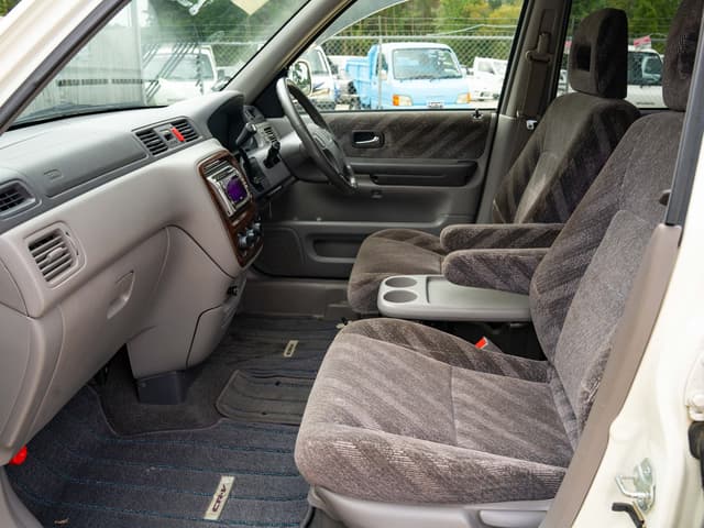 1996 Honda CR-V JDM car for sale — photo 10 of 13