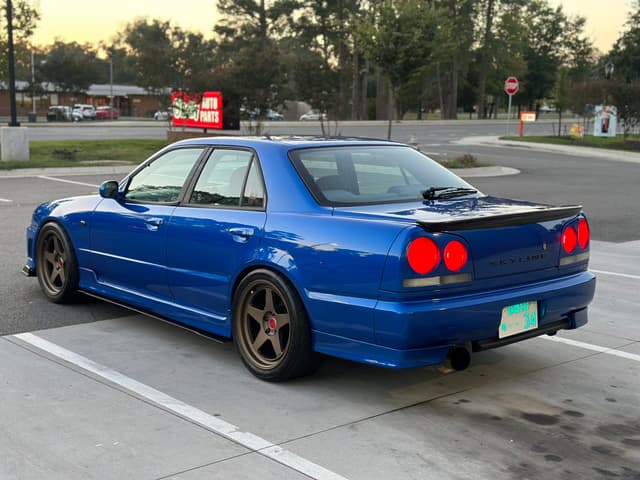 1998 Nissan Skyline JDM car for sale — photo 2 of 15