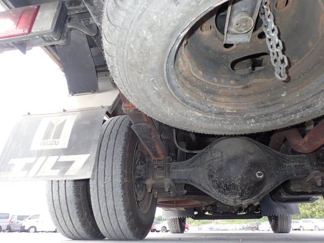 1990 Isuzu Elf JDM car for sale — photo 19 of 25