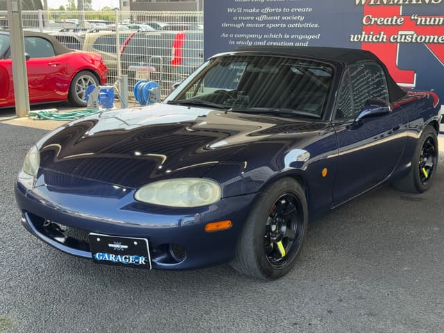 2001 Mazda Roadster (Eunos Roadster / MX-5) JDM car for sale — photo 24 of 25