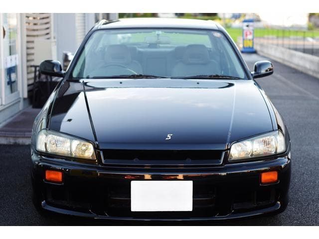 1998 Nissan Skyline JDM car for sale — photo 2 of 17