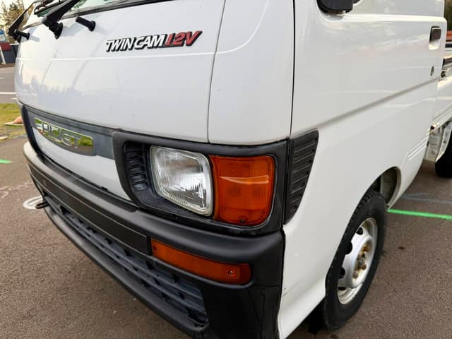 1997 Daihatsu Hijet JDM car for sale — photo 11 of 25